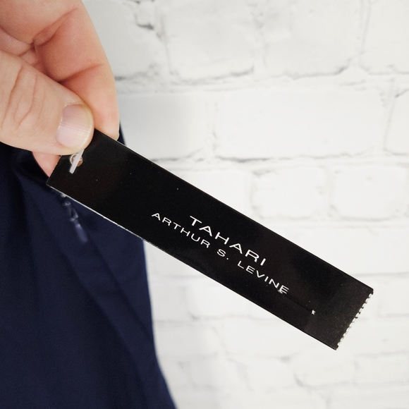 TAHARI | Kyle navy crepe sleeveless keyhole back shirt dress - Picture 8 of 11